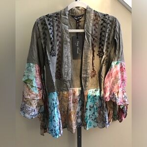 YOUNG THREADS NWT Kimono Embroidered Olive Multi color Size Medium